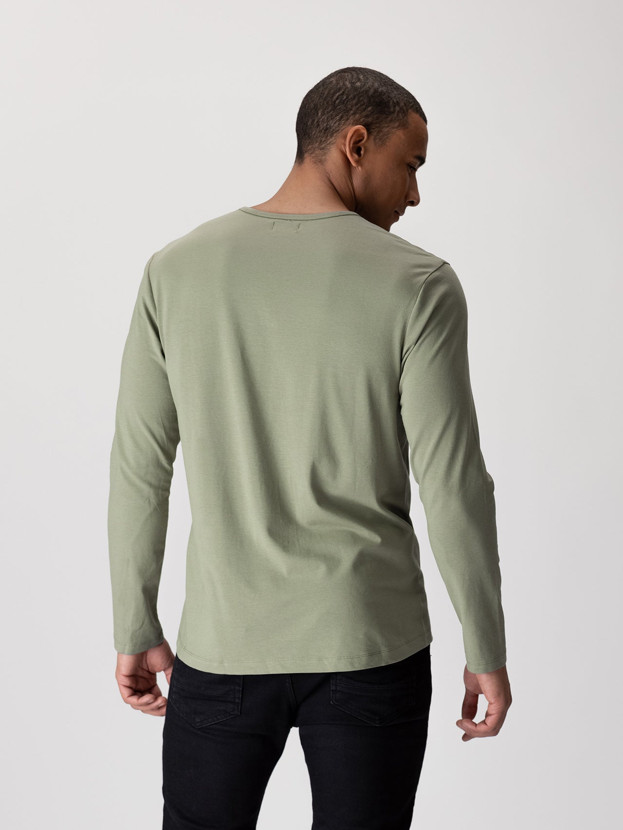 Aetos Long Sleeve Raglan Tee – Aetos Apparel